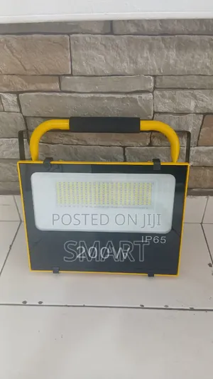 200w Potable Emergency Rechargeable/ Solar Flood Light
