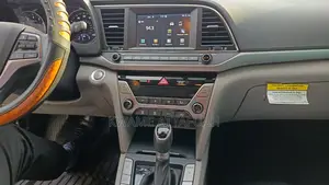 Hyundai Elantra 2018 Blue