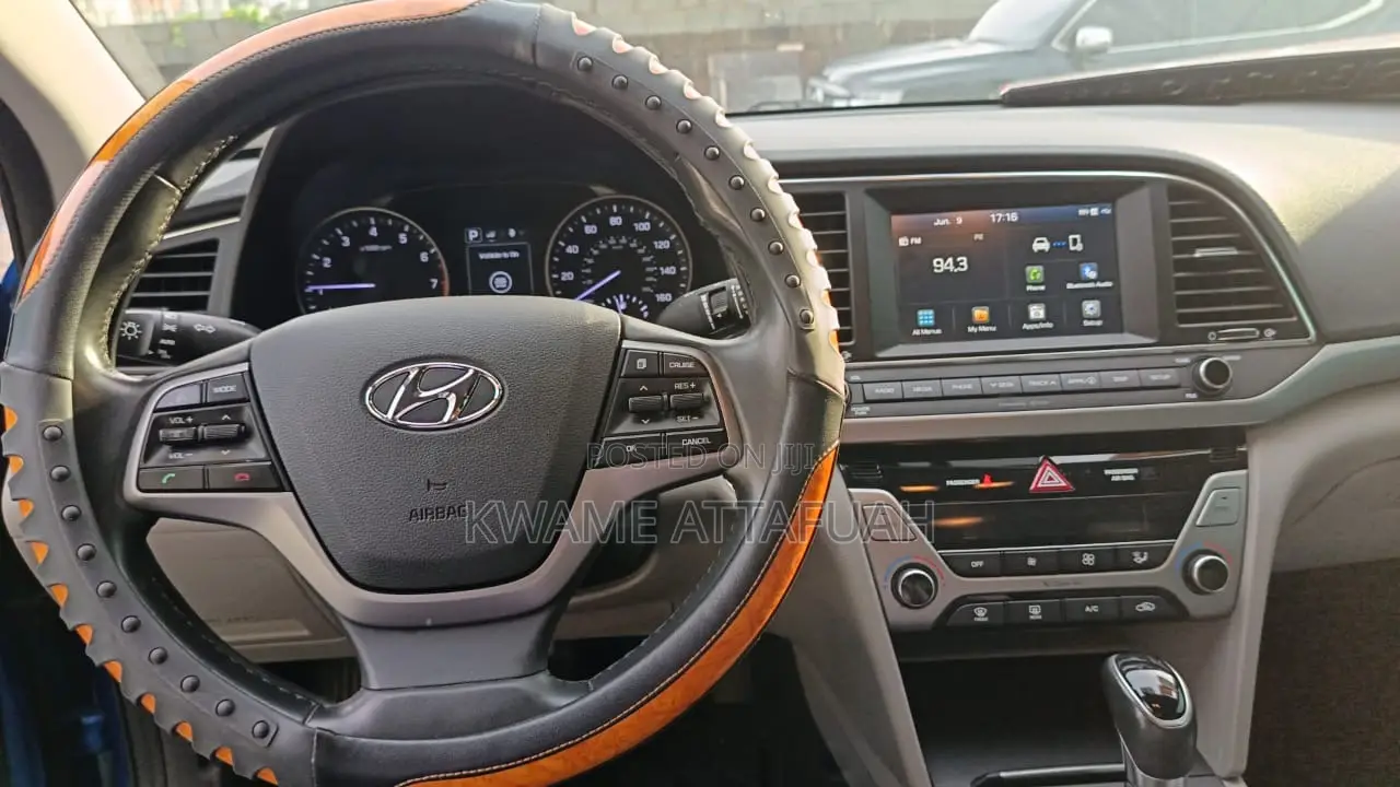 Hyundai Elantra 2018 Blue