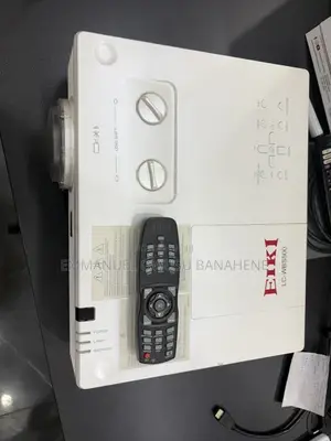 High-End Professional Eiki Lc-Wbs500 Data Projector for Sale