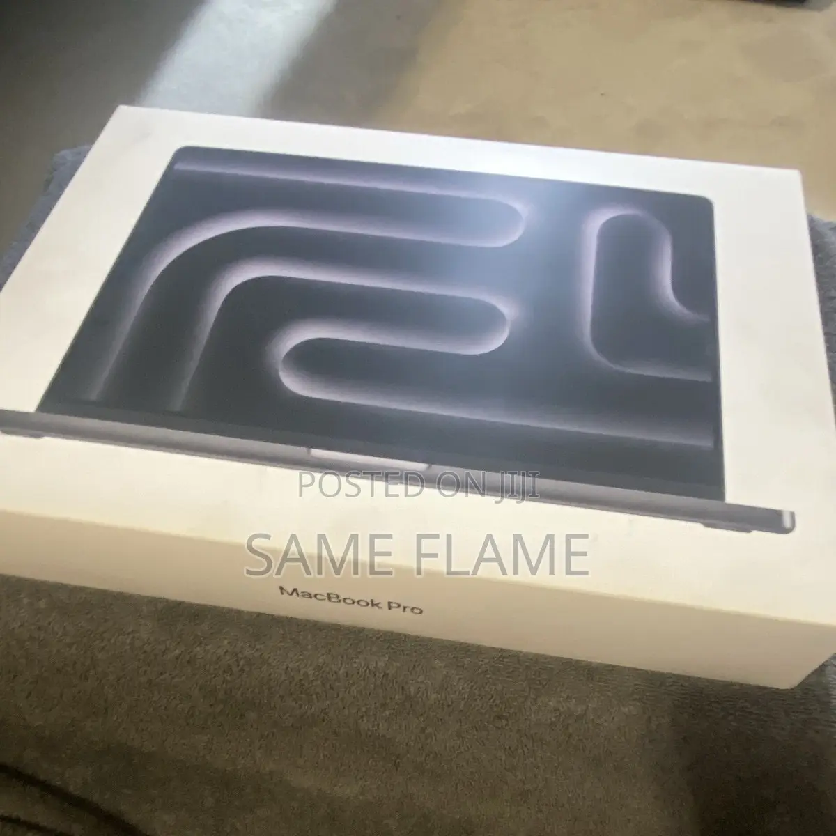 New Laptop Apple MacBook Pro 2025 M5 24GB Apple M5 SSD 1T