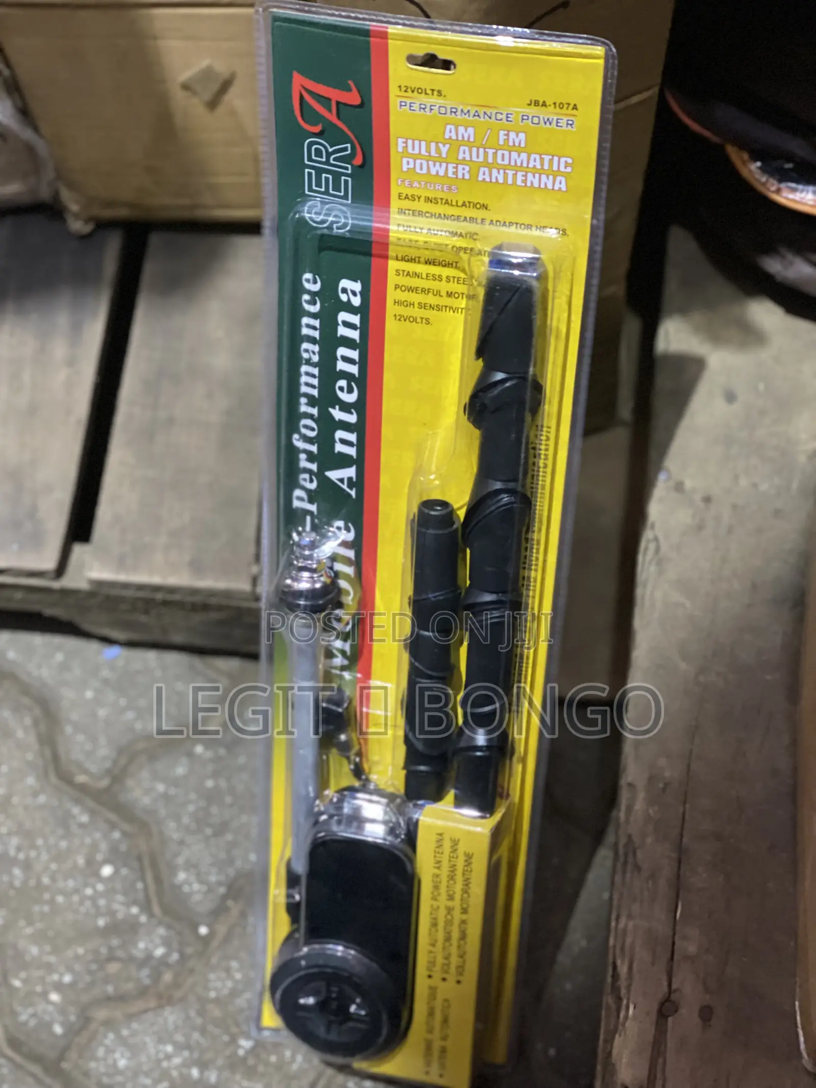 Universal Am/Fm Car Electric Automatic Antenna