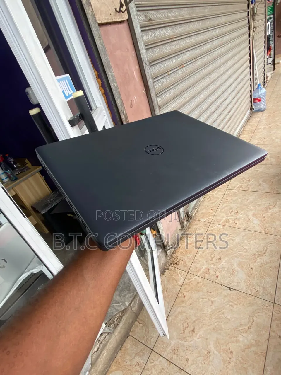 Laptop Dell Latitude 3301 4GB Intel Celeron SSD 128GB