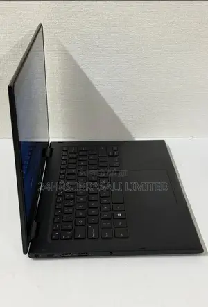Laptop Dell Latitude 3390 8GB Intel Core i5 SSD 256GB