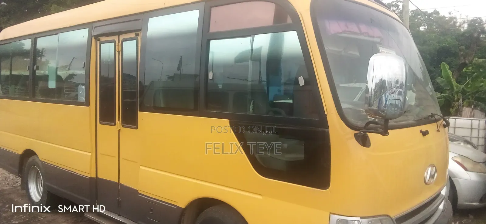 Hyundai County 2015 Yellow