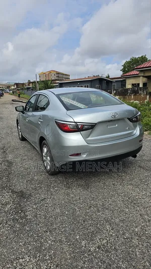 Toyota Yaris iA 1.5 FWD 2017 Silver