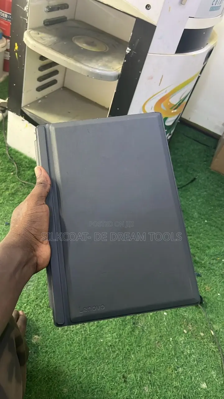 Laptop Lenovo IdeaPad 130 128GB Intel Core i5 SSHD (Hybrid) 256GB
