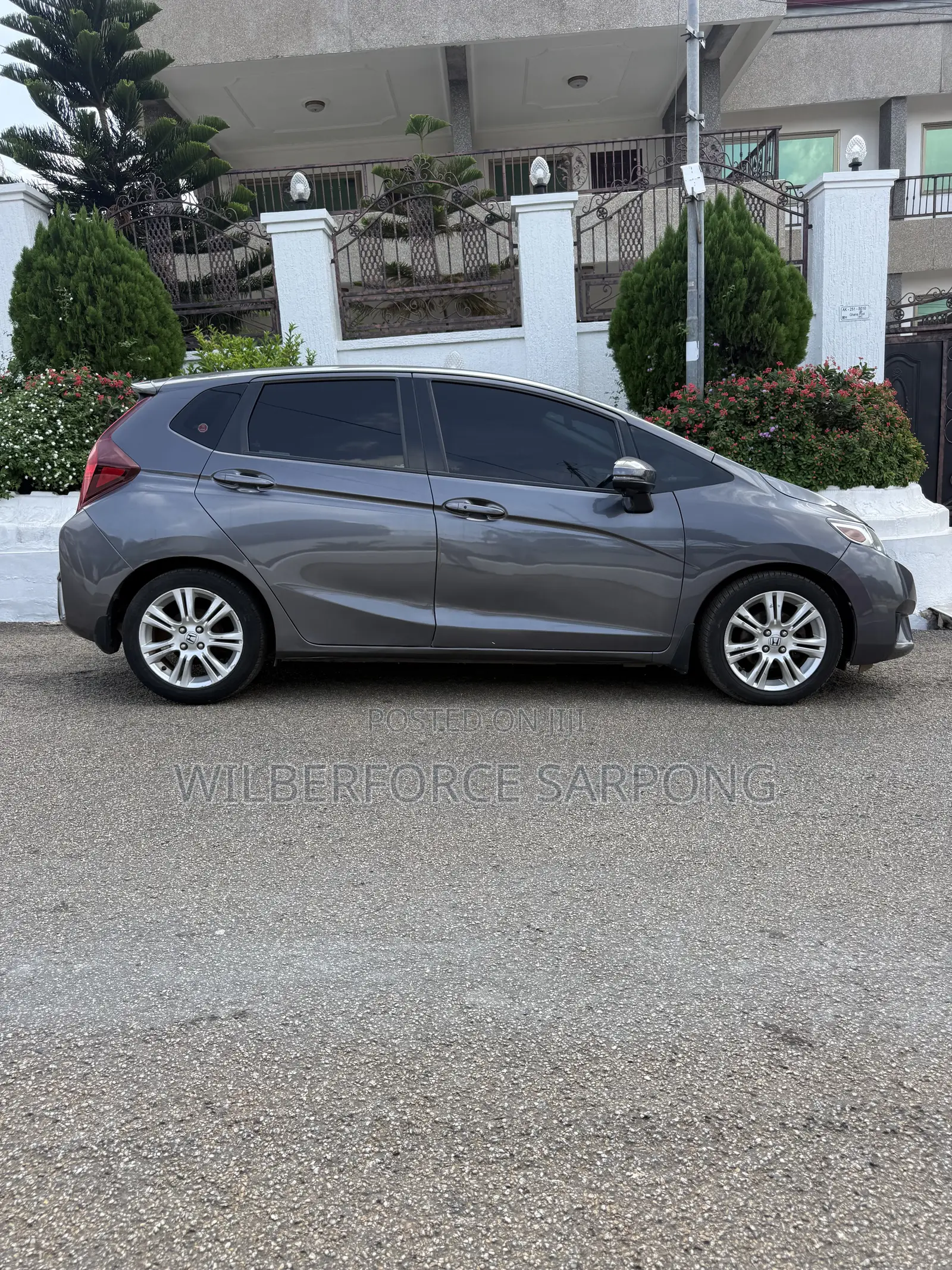 Honda Fit LX 4dr Hatchback (1.5L 4cyl 6M) 2015 Gray