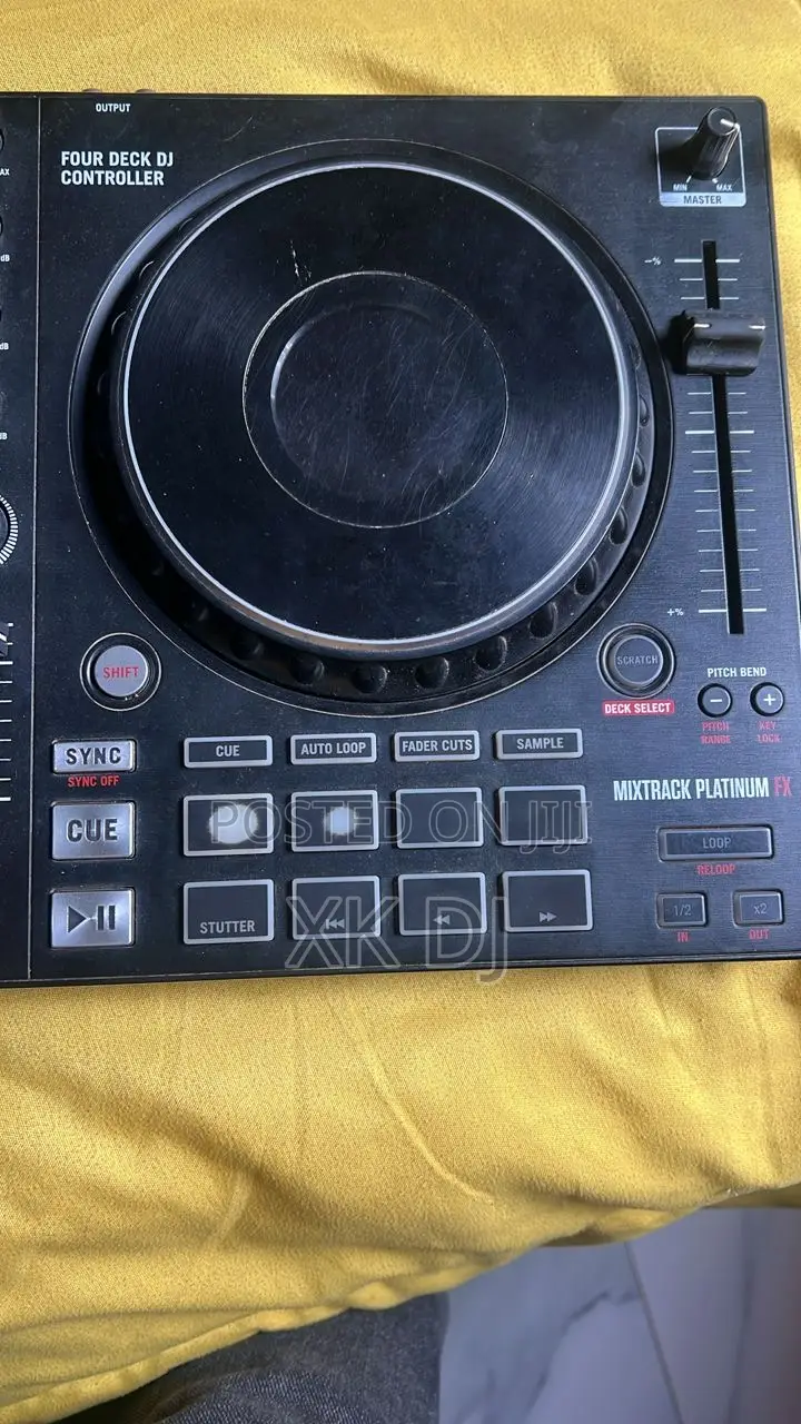 Numark Mixtrack Platinum Fx