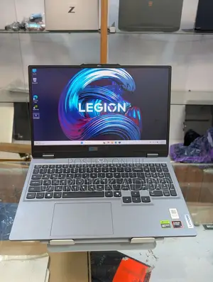 New Laptop Lenovo LOQ 15AHP10 16GB AMD Ryzen 7 SSD 1T