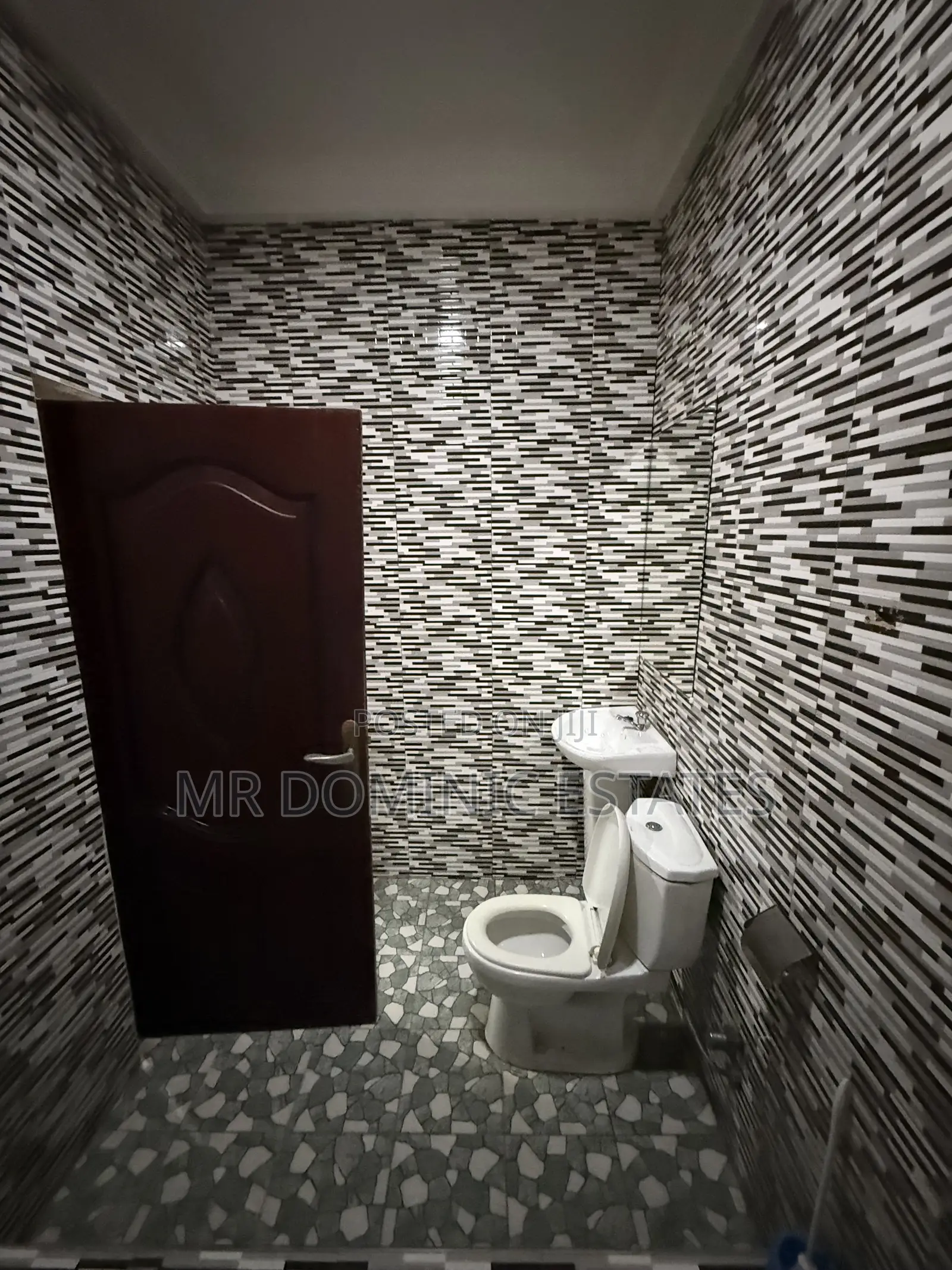 4bdrm Apartment in Mr Dominic Estates, West Hills Mall Area for rent