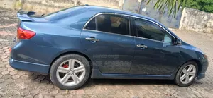 Toyota Corolla 2010 Gray