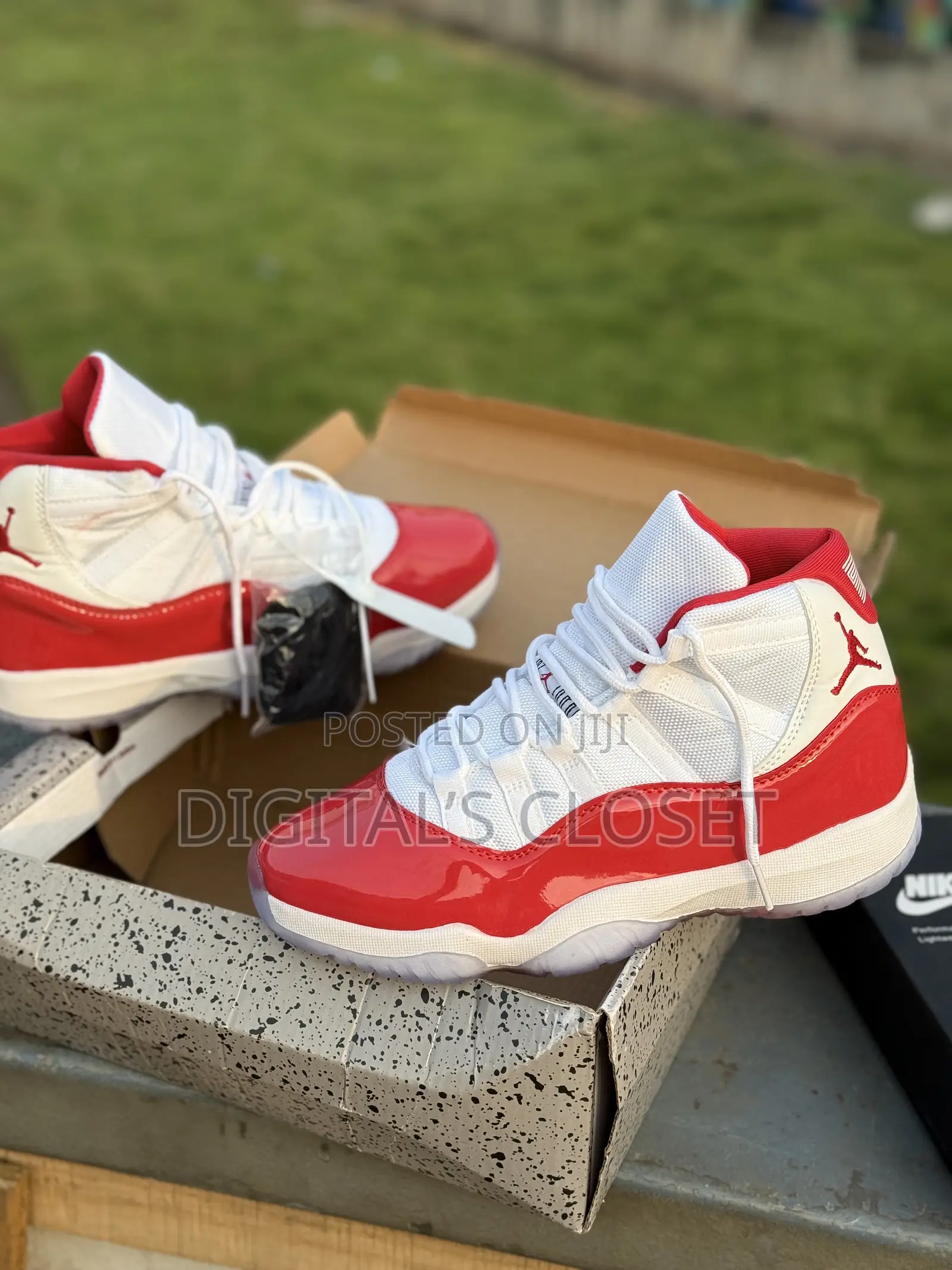 Air Jordan 4 in Box as Seen