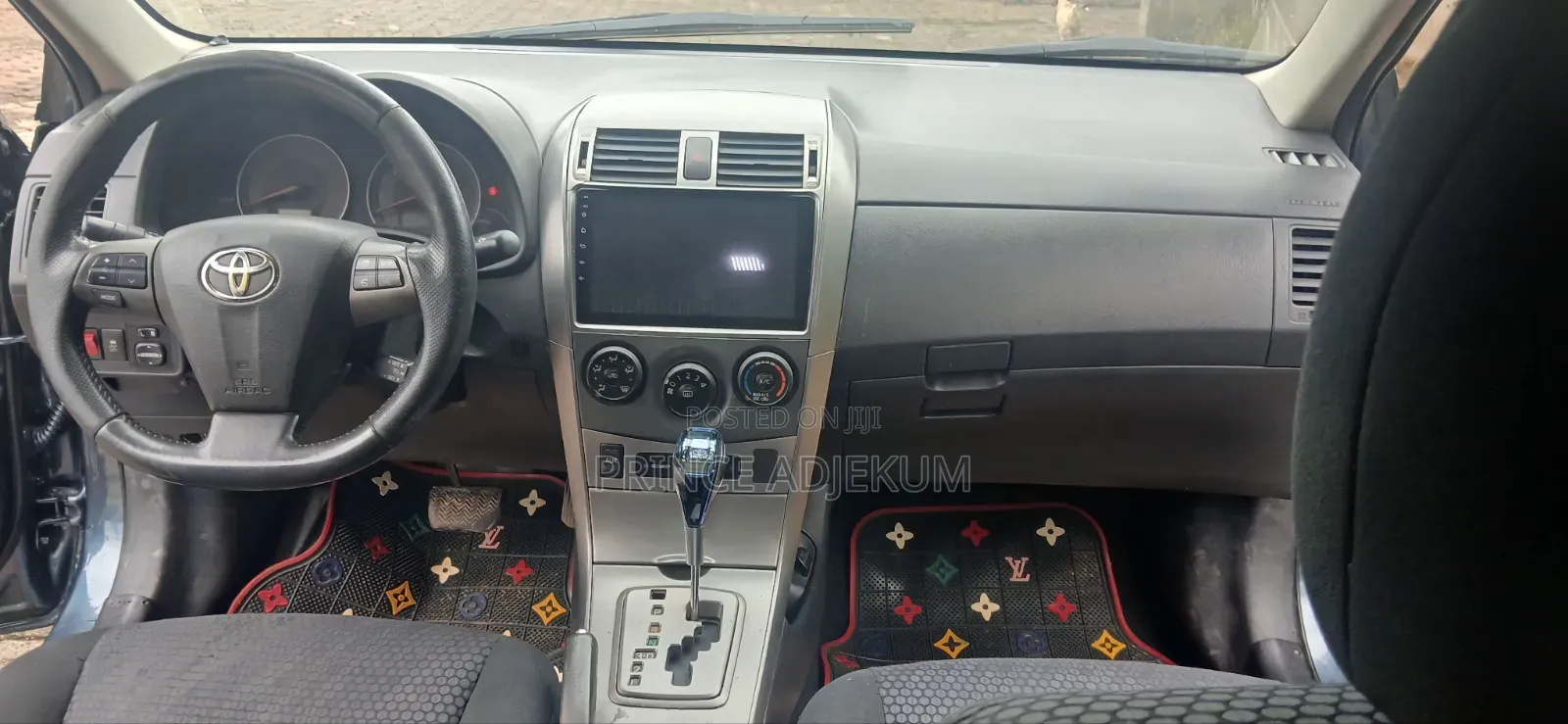 Toyota Corolla 2010 Gray