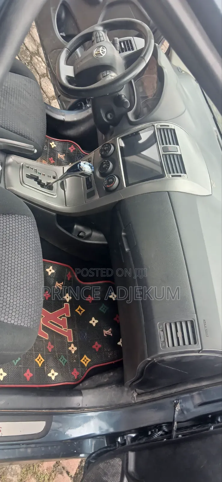 Toyota Corolla 2010 Gray
