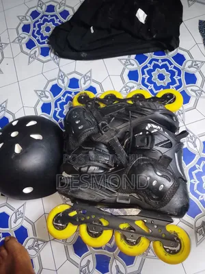 Inline Skates/Skate Shoe/Rollerblades With Free Helmets and Elbow Pads