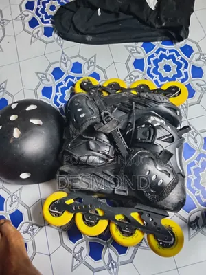 Inline Skates/Skate Shoe/Rollerblades With Free Helmets and Elbow Pads