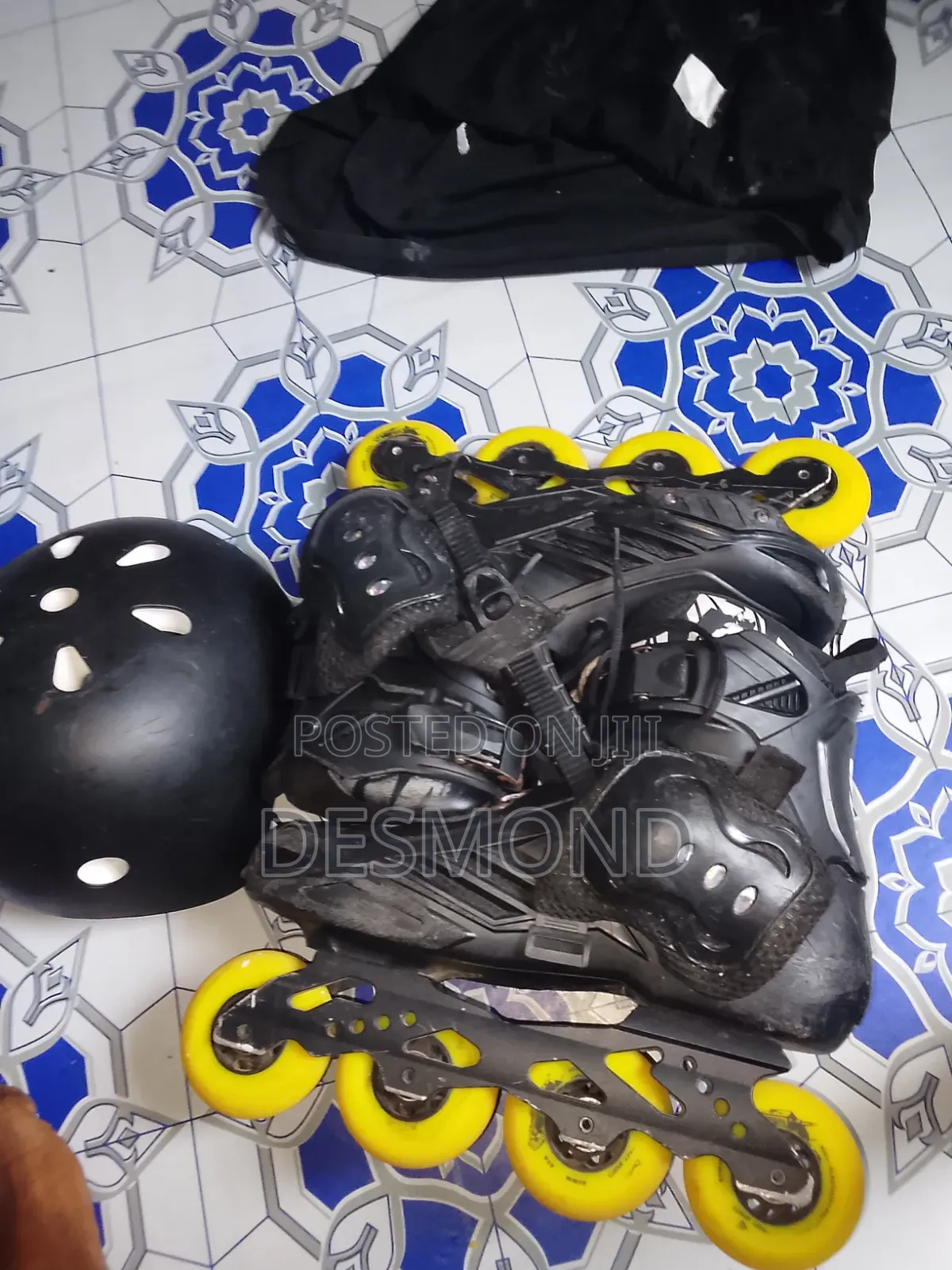 Inline Skates/Skate Shoe/Rollerblades With Free Helmets and Elbow Pads