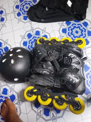 Inline Skates/Skate Shoe/Rollerblades With Free Helmets and Elbow Pads
