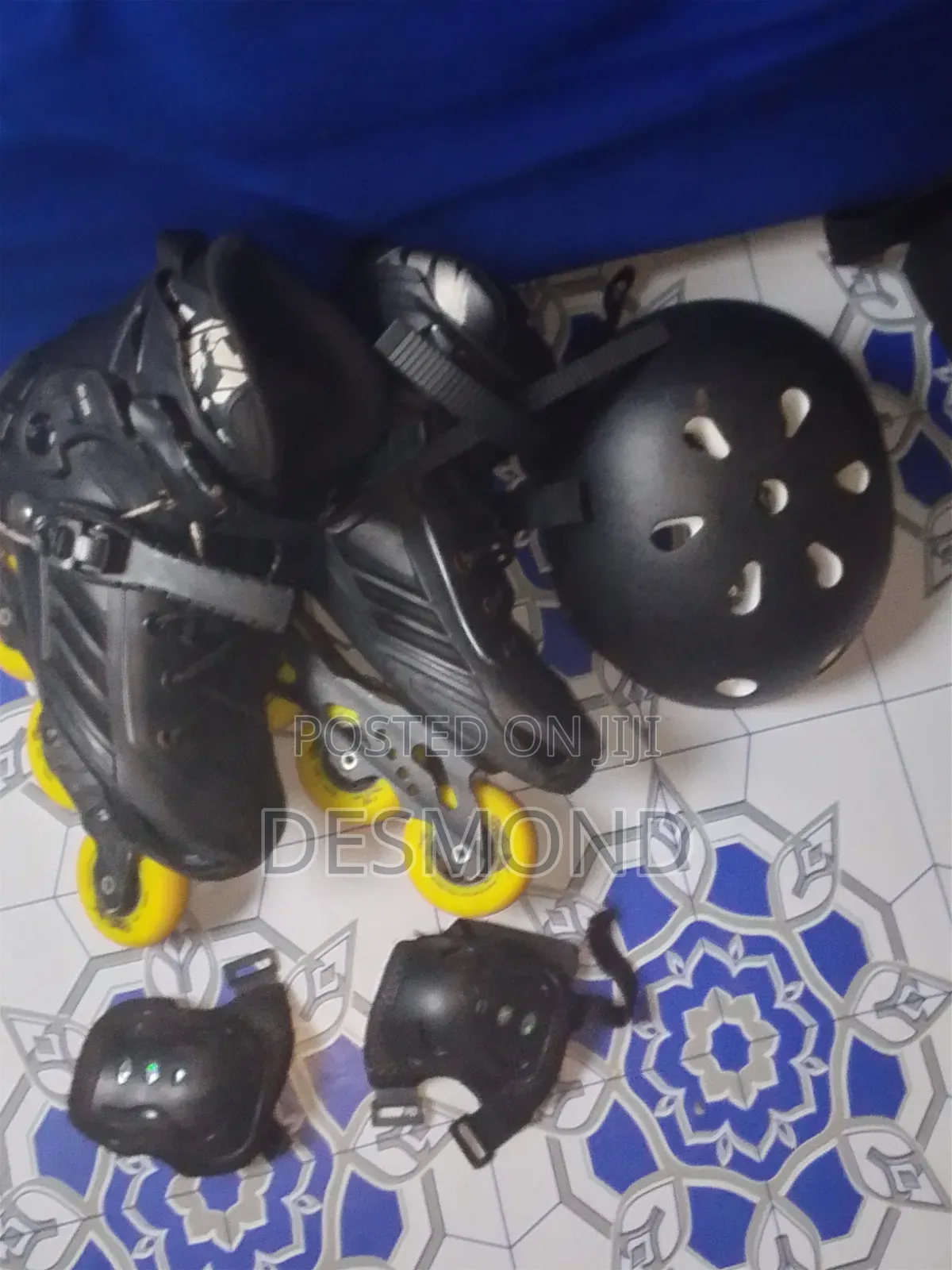 Inline Skates/Skate Shoe/Rollerblades With Free Helmets and Elbow Pads