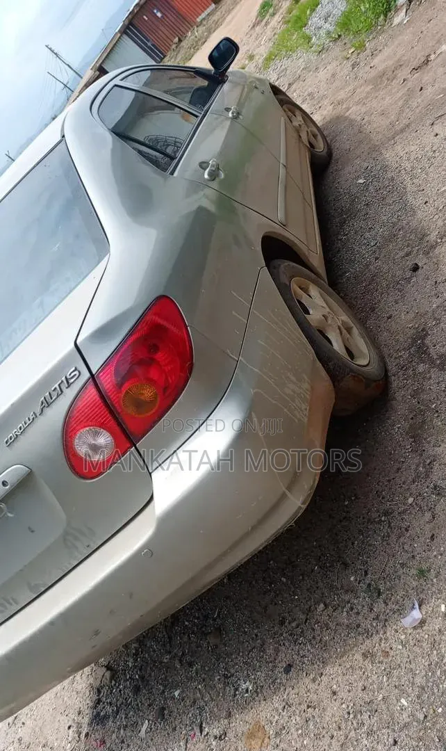 Toyota Corolla 2007 Gray