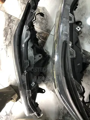 2018-22 Toyota Rav4 Headlight Pair