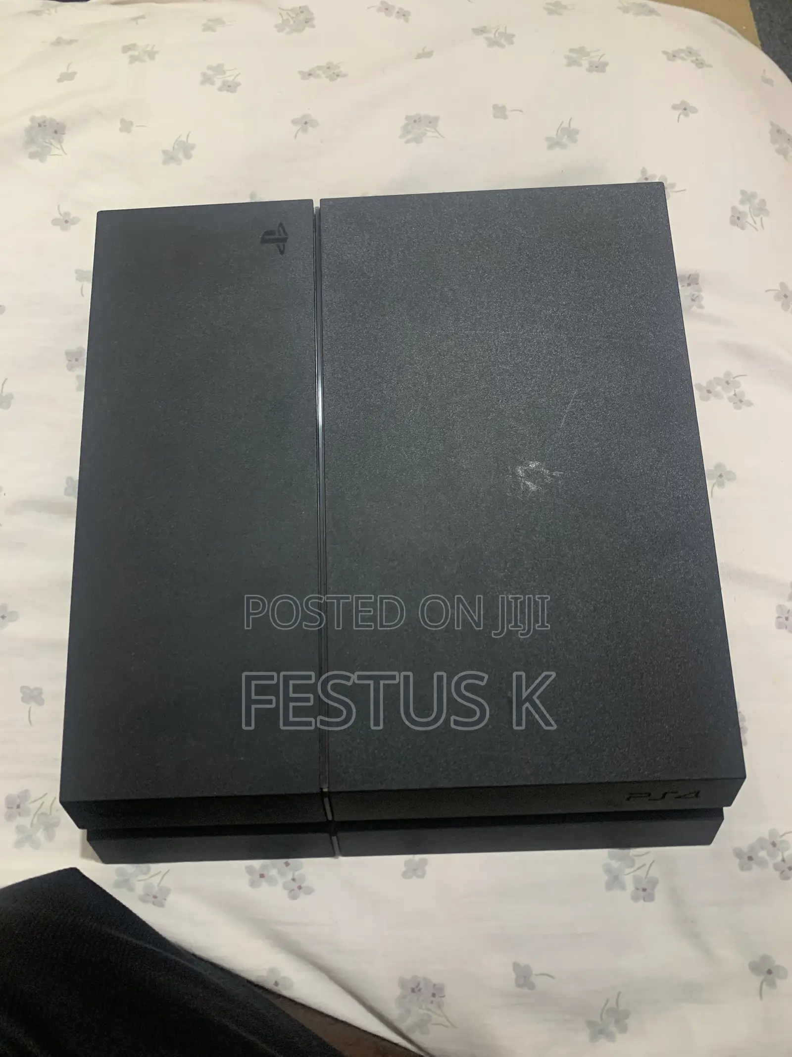 Ps4 Standard With Games (Fc26 Gtav)