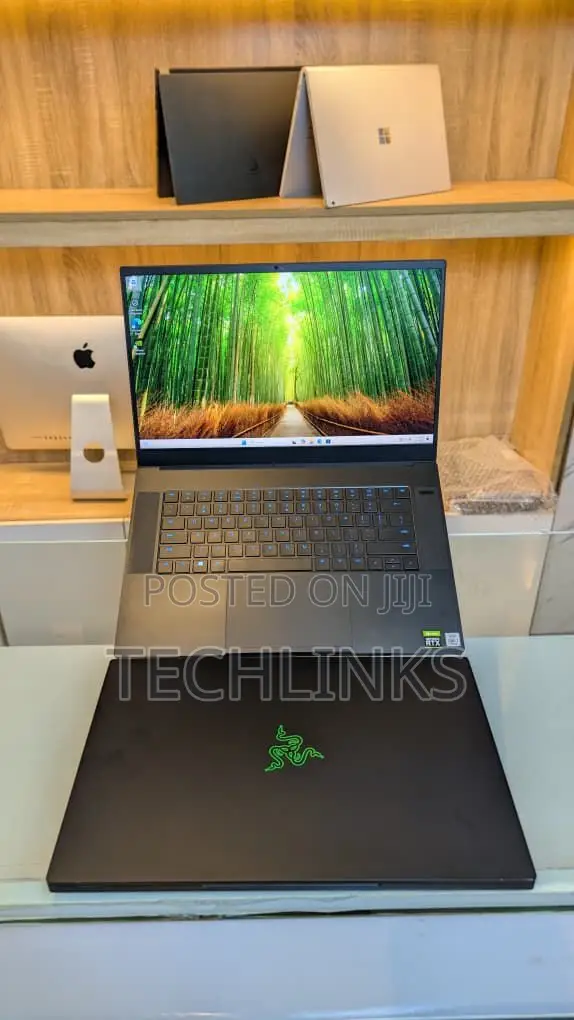 Laptop Razer Blade Advanced 16GB Intel Core i7 SSD 512GB
