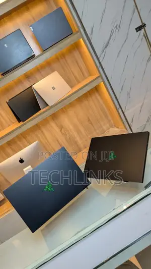 Laptop Razer Blade Advanced 16GB Intel Core i7 SSD 512GB