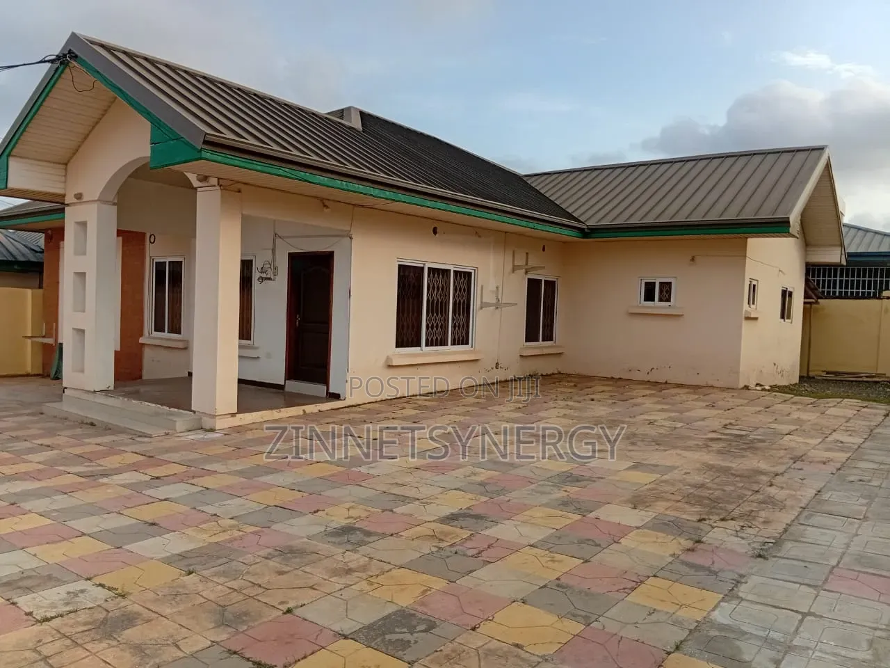 3bdrm House in Community 25 for rent