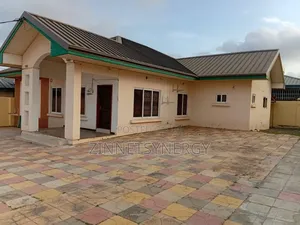 3bdrm House in Community 25 for rent