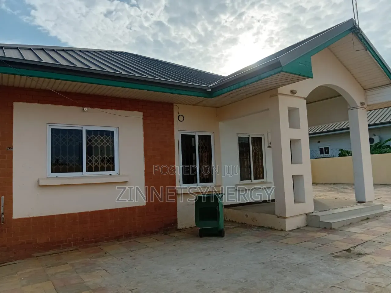 3bdrm House in Community 25 for rent
