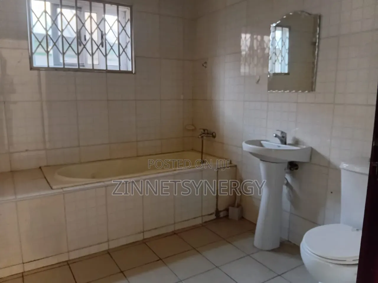 3bdrm House in Community 25 for rent