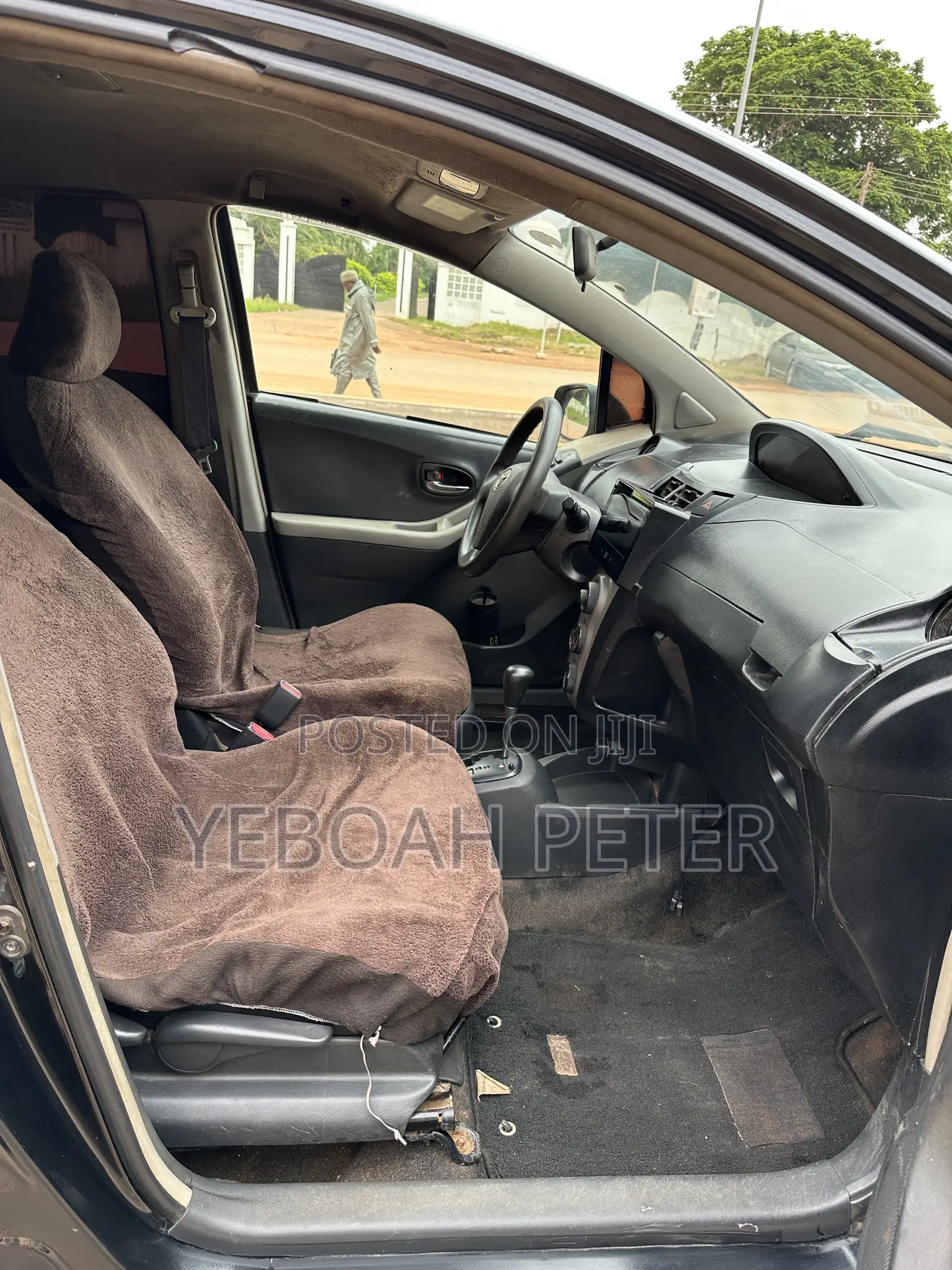 Toyota Vitz 2009 Black