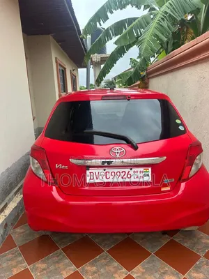 Toyota Vitz 1.5 FWD 3dr 2012 Red
