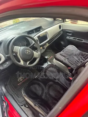 Toyota Vitz 1.5 FWD 3dr 2012 Red