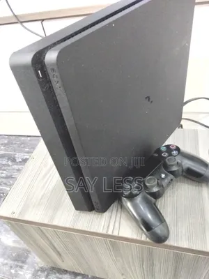 Ps4 Slim Black Plus One Controller