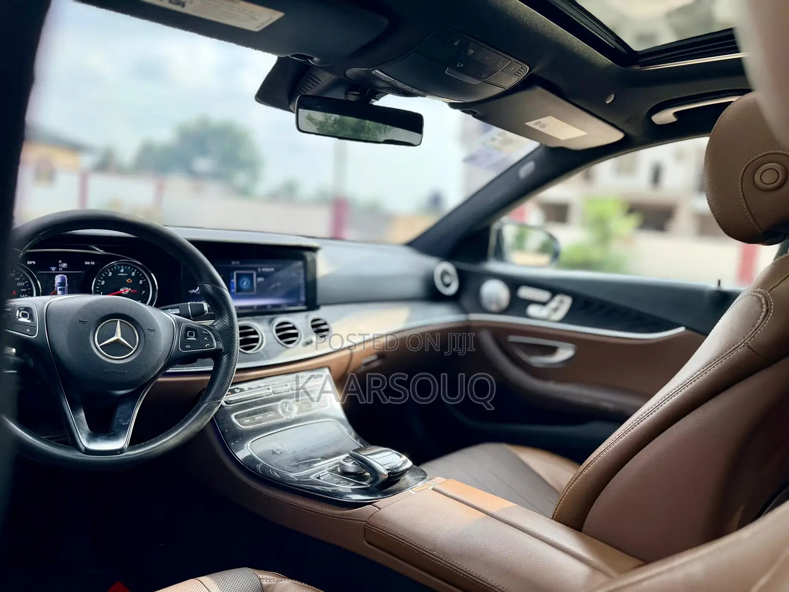 Mercedes-Benz E300 4Matic AWD Sedan (2.0L 4cyl 9A) 2017