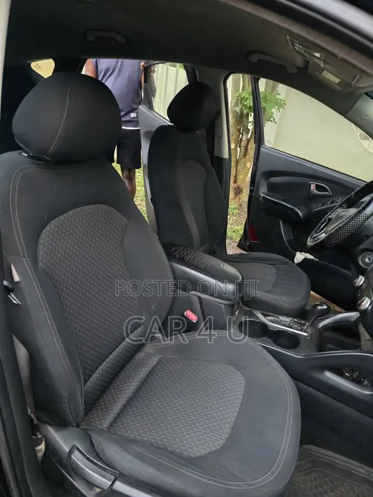 Hyundai Tucson 2013 Black