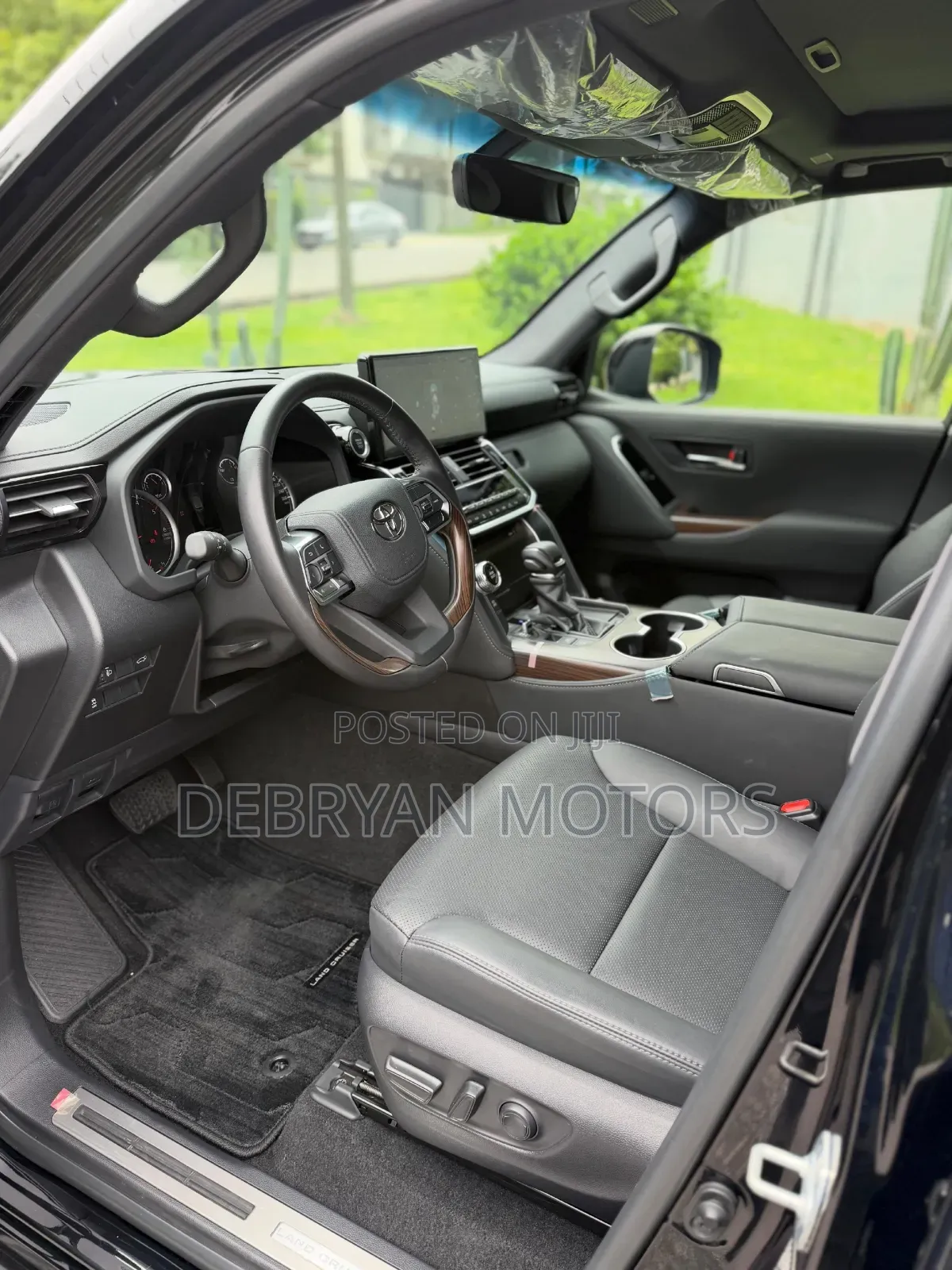 New Toyota Land Cruiser LC300 2023 Black