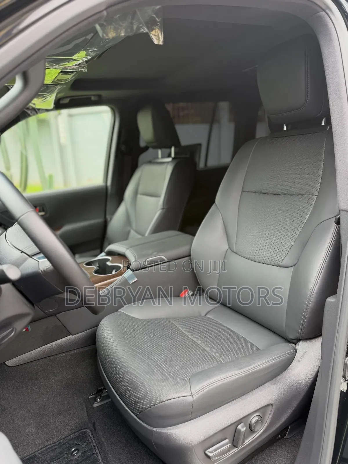 New Toyota Land Cruiser LC300 2023 Black