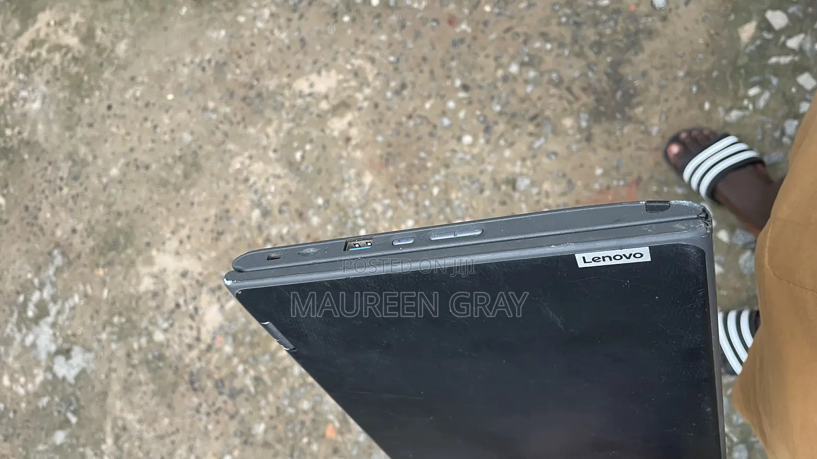Laptop Lenovo 4GB Intel Pentium HDD 128GB