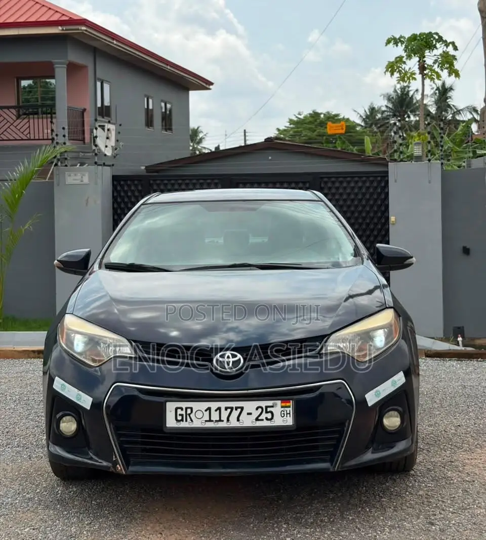 Toyota Corolla S Plus 4dr Sedan (1.8L 4cyl 6M) 2015 Black