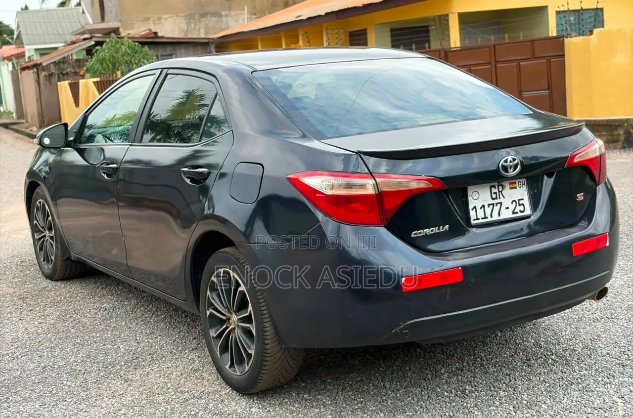 Toyota Corolla S Plus 4dr Sedan (1.8L 4cyl 6M) 2015 Black