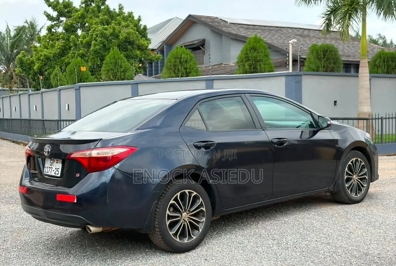 Toyota Corolla S Plus 4dr Sedan (1.8L 4cyl 6M) 2015 Black
