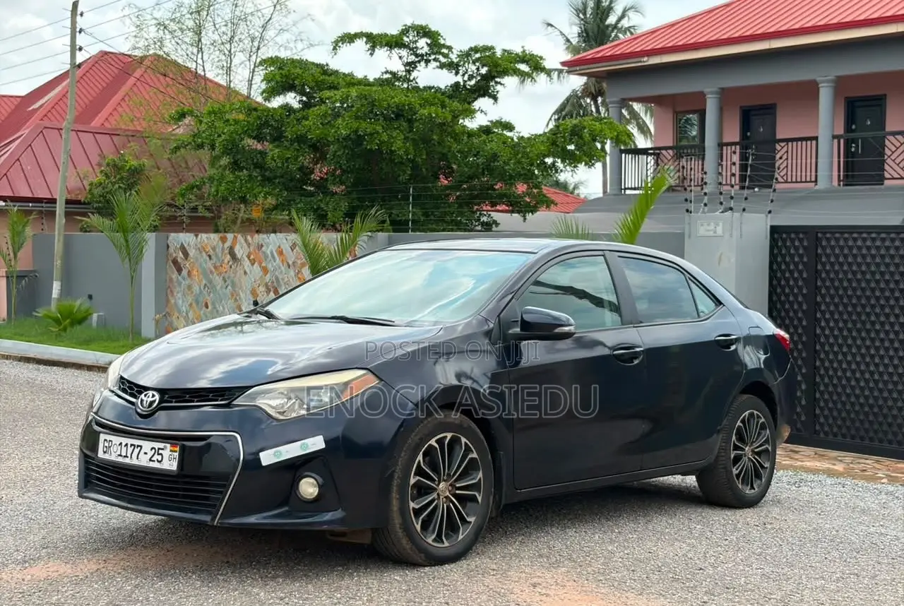 Toyota Corolla S Plus 4dr Sedan (1.8L 4cyl 6M) 2015 Black