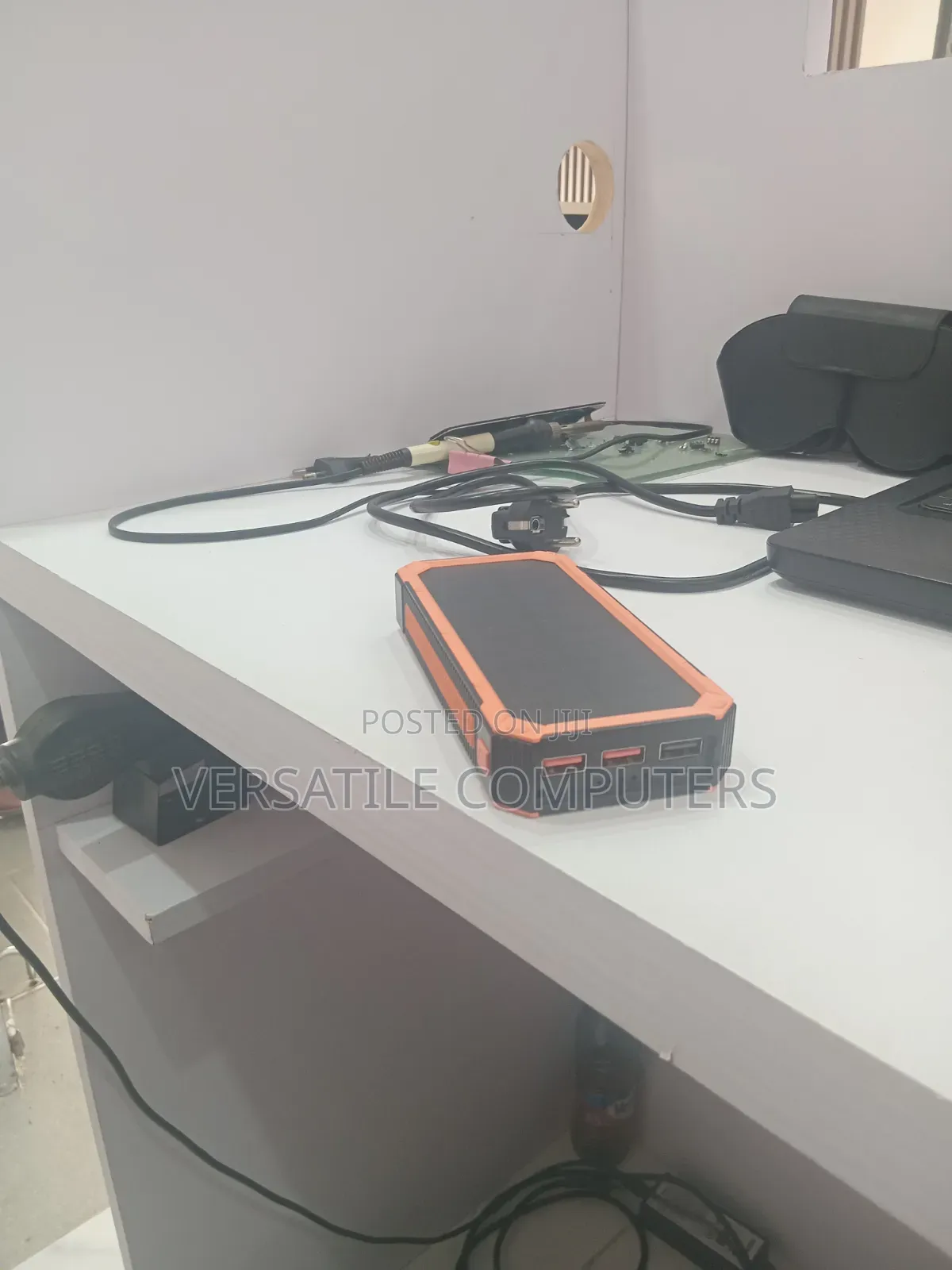 Axxcom Phone and Laptop Repair