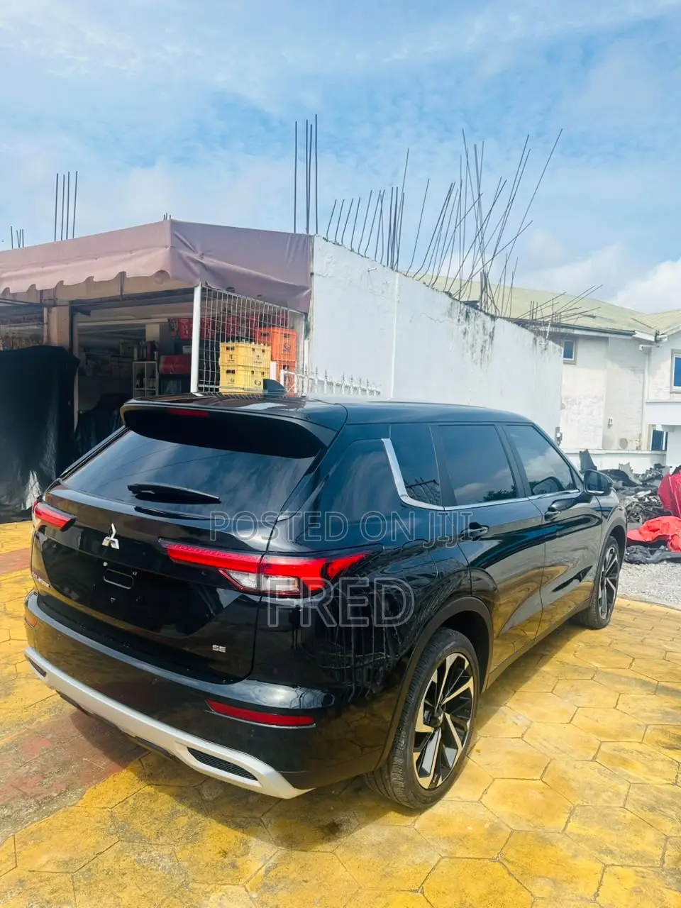 Mitsubishi Outlander SE Launch Edition 2022 Black