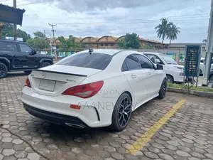 Mercedes-Benz C250 2018 White