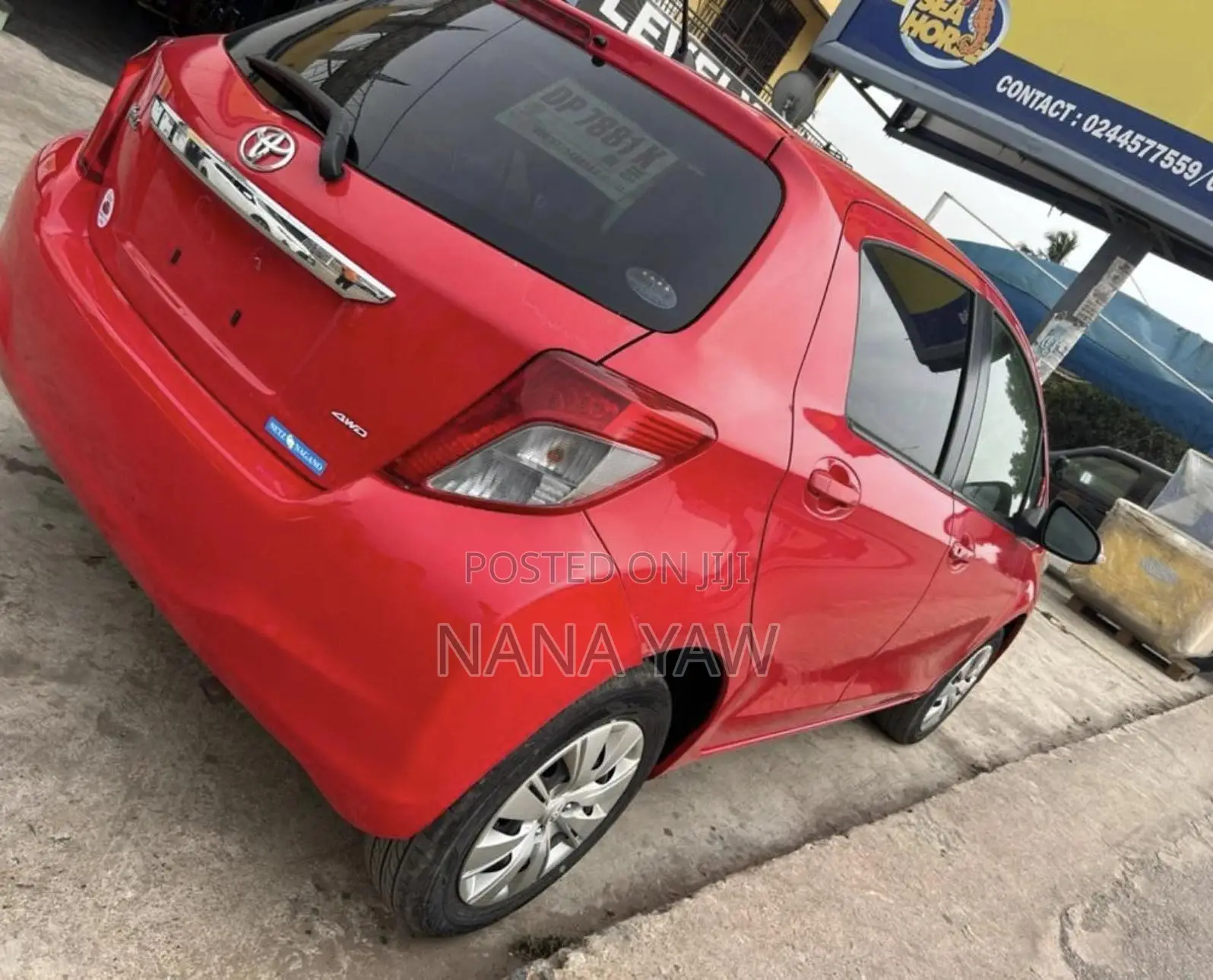 Toyota Vitz 2015 Red
